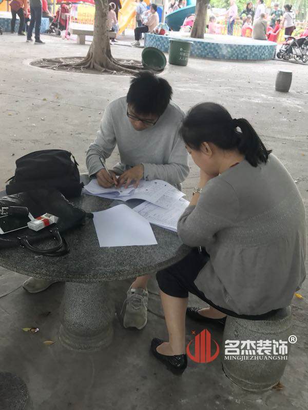 粉色视频免费APP装饰.jpg