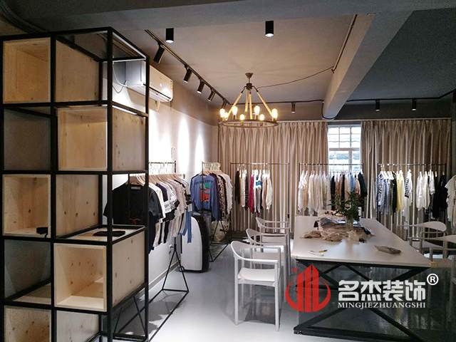 服装办公室粉色视频WWW在线观看.jpg