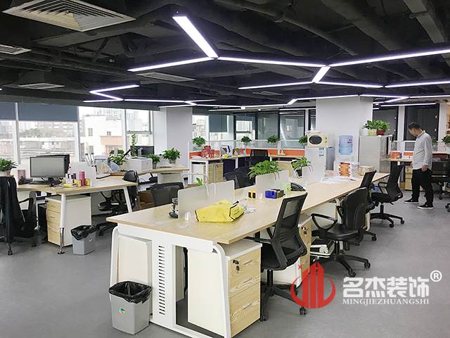办公室粉色视频WWW在线观看实景图.jpg