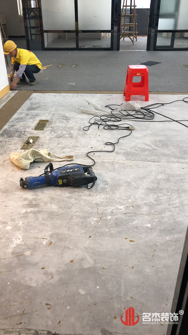 办公室粉色视频WWW在线观看开工照.jpg