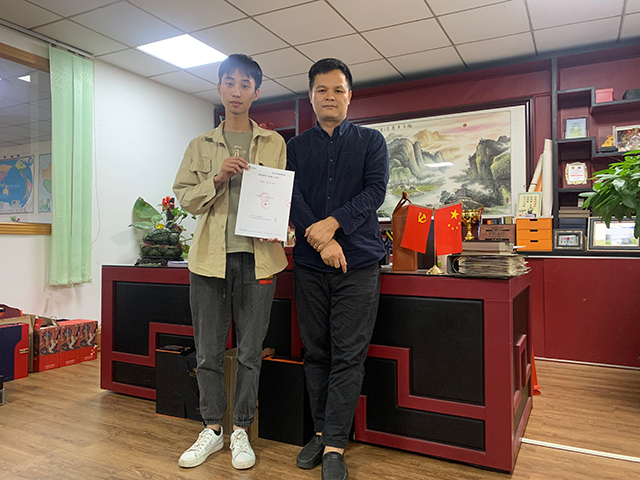 办公室粉色视频WWW在线观看