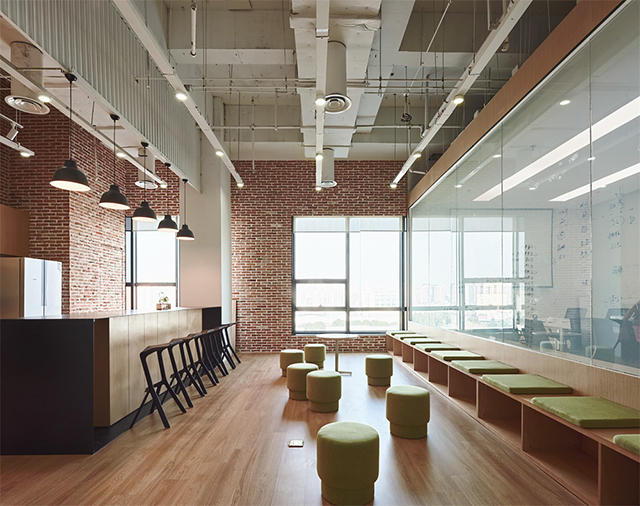 办公室粉色视频WWW在线观看