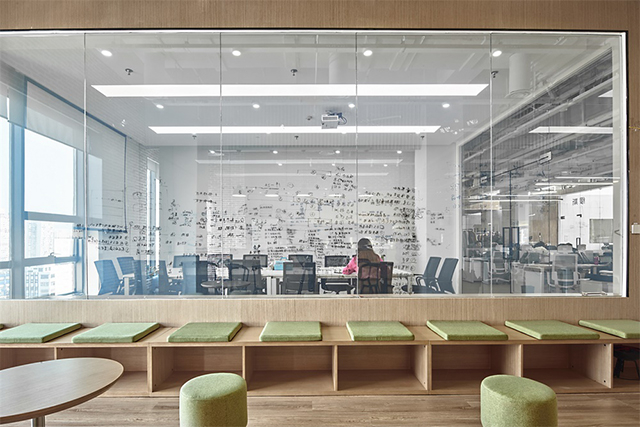 办公室粉色视频WWW在线观看